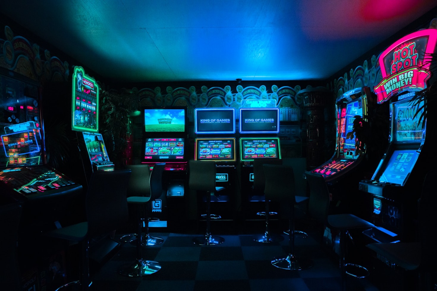 Building a Vibrant Gaming Community Online